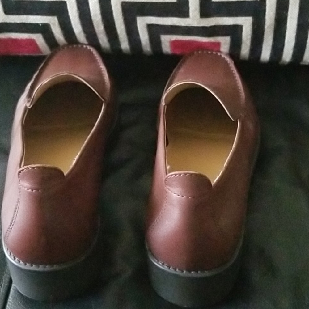 New Comfy Loafers - Picture 2 of 5